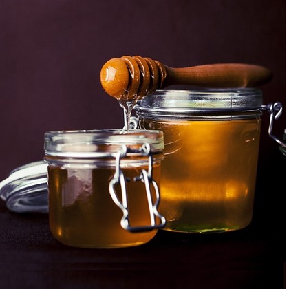 Por que autoridades britânicas recomendam mel e não antibióticos contra a tosse